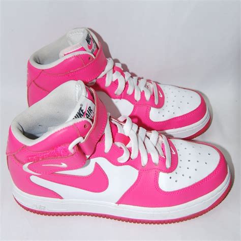 nike neon schuhe pink|pink nike shoes.